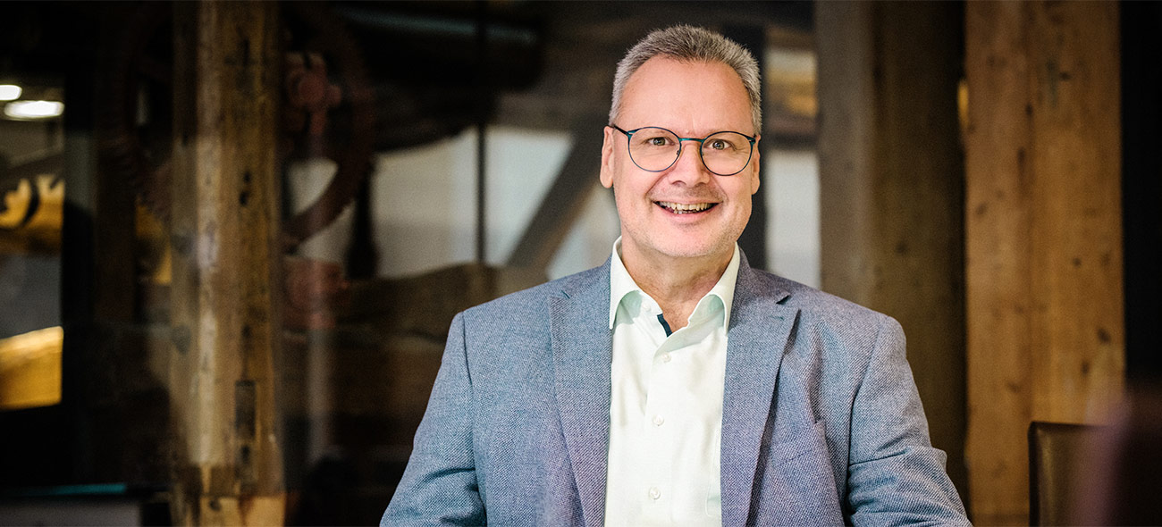 Arne Bär, Autor des Buches